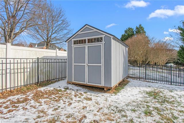 204 Georgetowne Drive, Elon, NC 27244