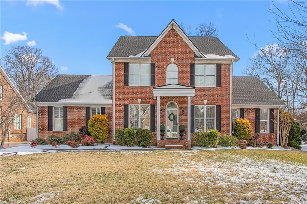 204 Georgetowne Drive, Elon, NC 27244