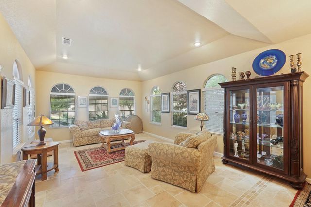 530 Vista Rio Ct, Woodbridge, CA 95258