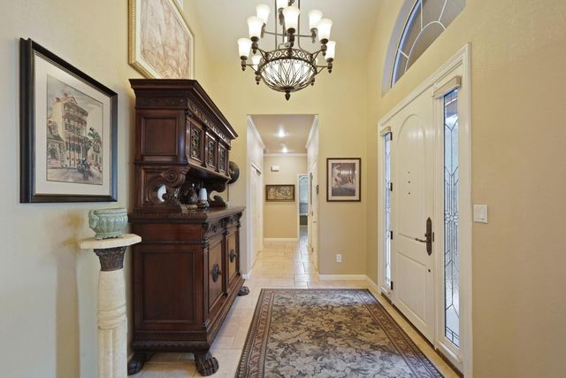 530 Vista Rio Ct, Woodbridge, CA 95258