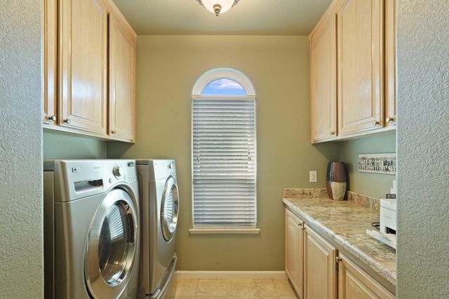 530 Vista Rio Ct, Woodbridge, CA 95258