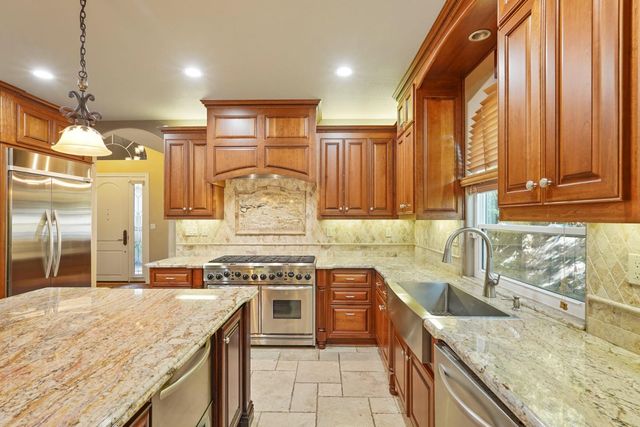 530 Vista Rio Ct, Woodbridge, CA 95258
