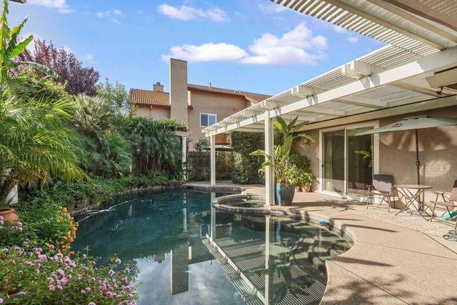 530 Vista Rio Ct, Woodbridge, CA 95258