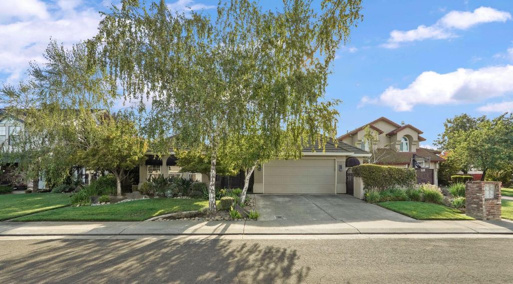 530 Vista Rio Ct, Woodbridge, CA 95258