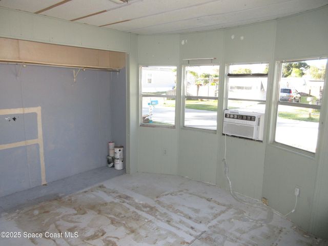 2564 Haverhill Road NE, Palm Bay, FL 32905