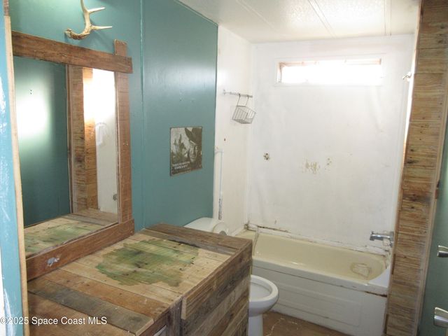 2564 Haverhill Road NE, Palm Bay, FL 32905