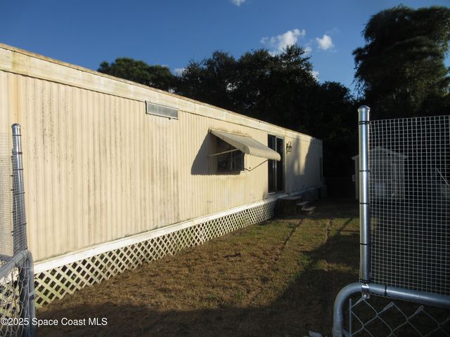 2564 Haverhill Road NE, Palm Bay, FL 32905