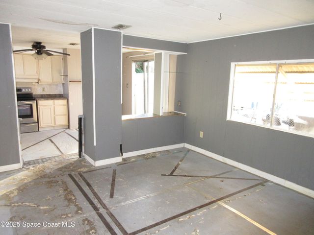 2564 Haverhill Road NE, Palm Bay, FL 32905