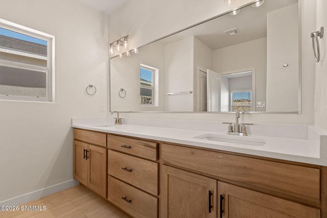 5104 Venado Street, Las Cruces, NM 88012