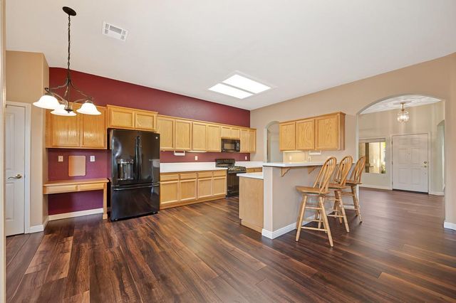 3518 Peter Island Rd, West Sacramento, CA 95691