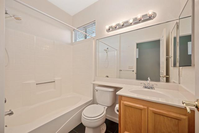 3518 Peter Island Rd, West Sacramento, CA 95691