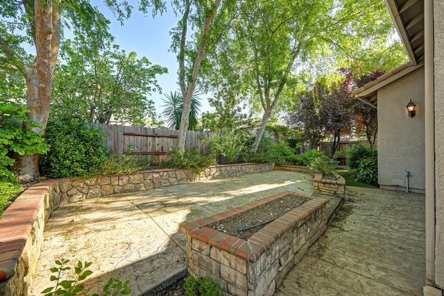 3518 Peter Island Rd, West Sacramento, CA 95691