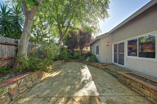 3518 Peter Island Rd, West Sacramento, CA 95691