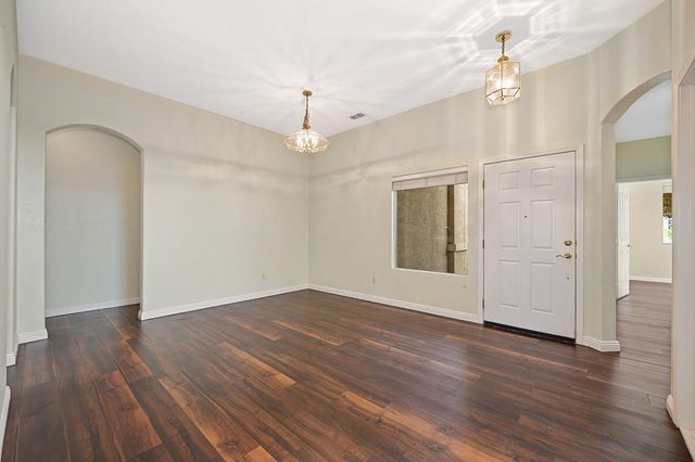 3518 Peter Island Rd, West Sacramento, CA 95691