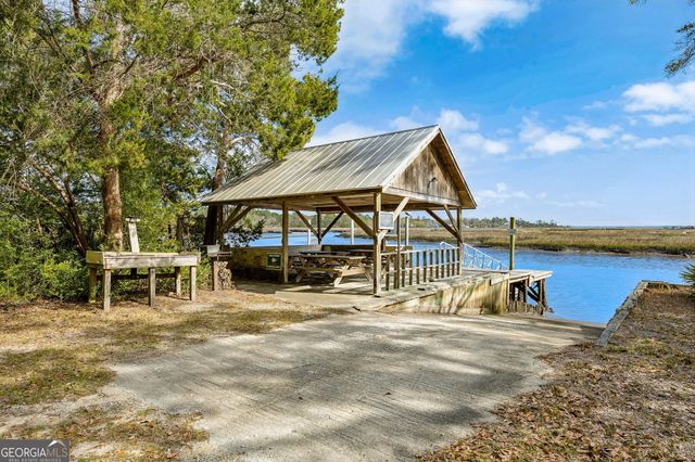 210 Chase Court N, St. Marys, GA 31558