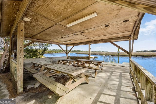 210 Chase Court N, St. Marys, GA 31558