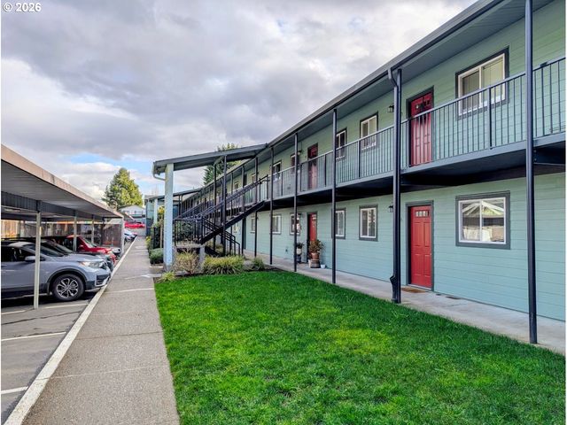 9333 N LOMBARD St, Portland, OR 97203