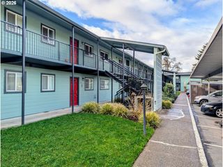 9333 N LOMBARD St, Portland, OR 97203