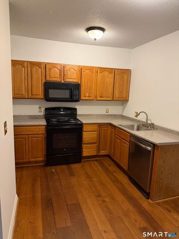 39 Congress Street A, Hartford, CT 06114