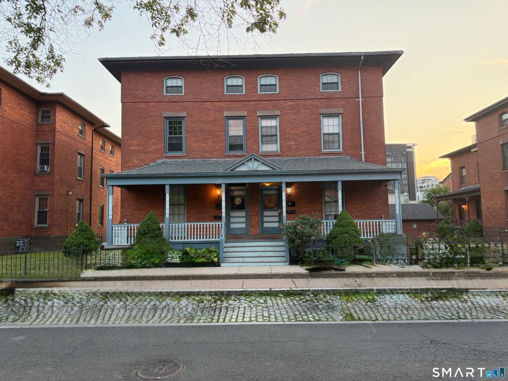 39 Congress Street A, Hartford, CT 06114