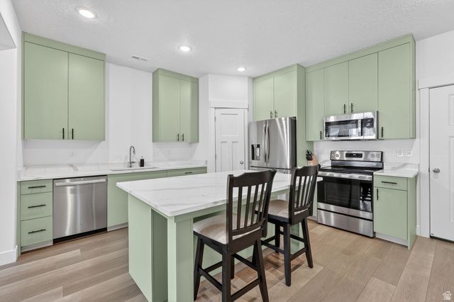 2758 E RIATA ALY, Eagle Mountain, UT 84005