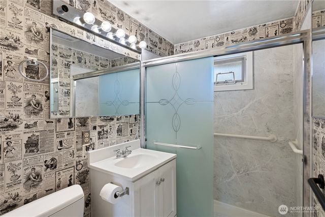 2410 NW 198th St, Shoreline, WA 98177