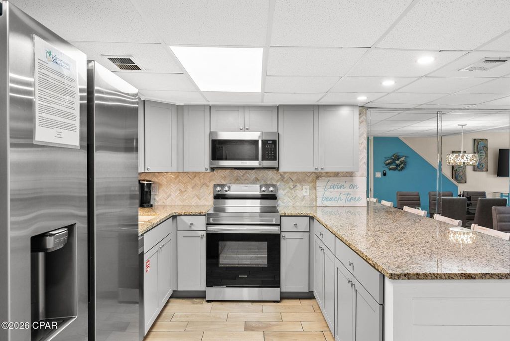 Image 4 of property listing at 8727 Thomas Drive A6, Panama City Beach, FL 32408