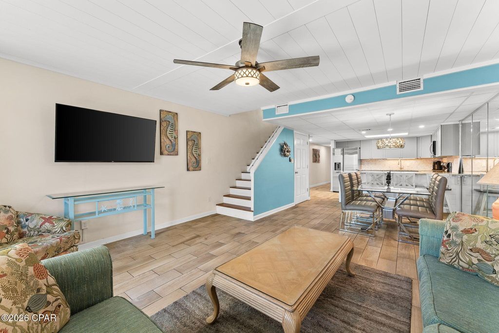Image 8 of property listing at 8727 Thomas Drive A6, Panama City Beach, FL 32408