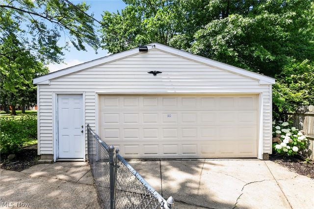 4429 Burkey Road, Austintown, OH 44515