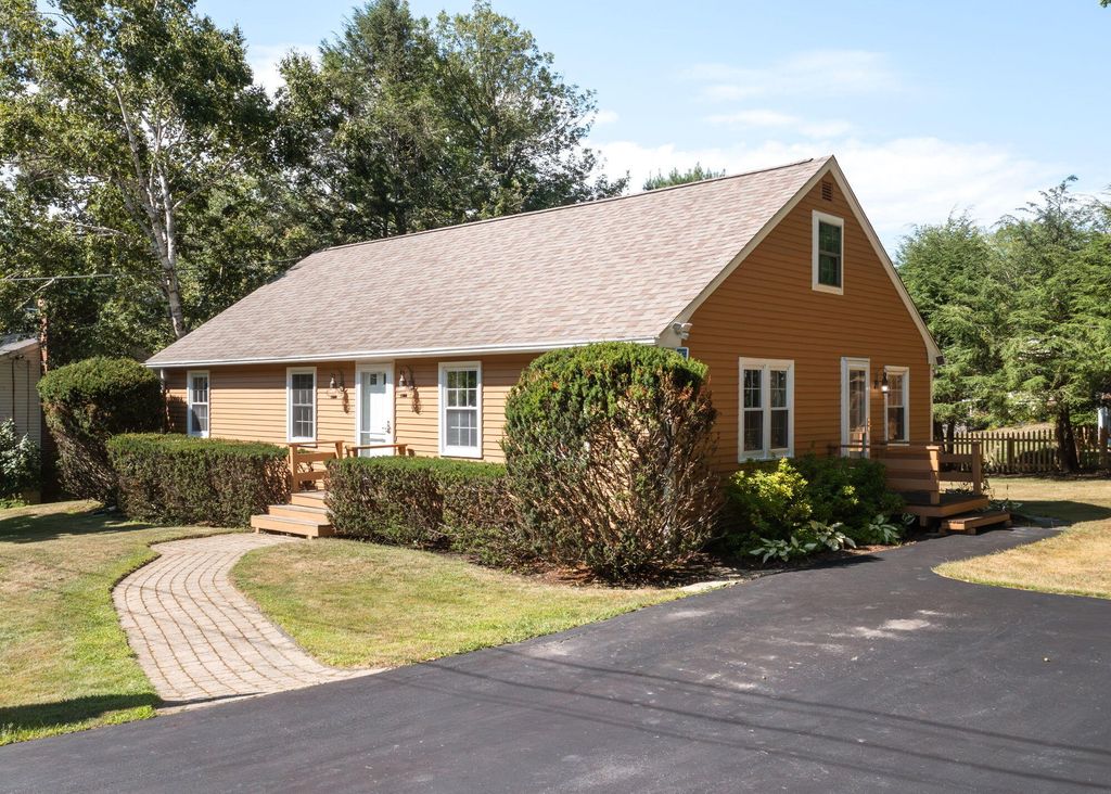 9 Elmwood Avenue, Yarmouth, ME 04096 — exterior