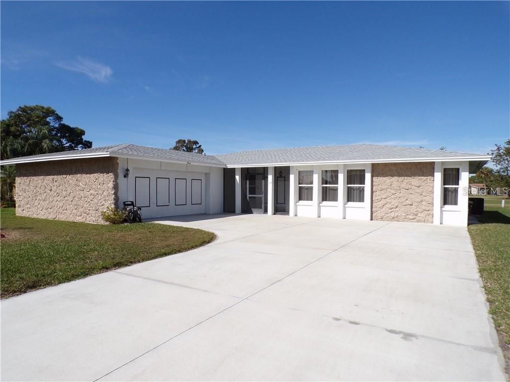 13 OAKLAND HILLS ROAD, Rotonda West, FL 33947