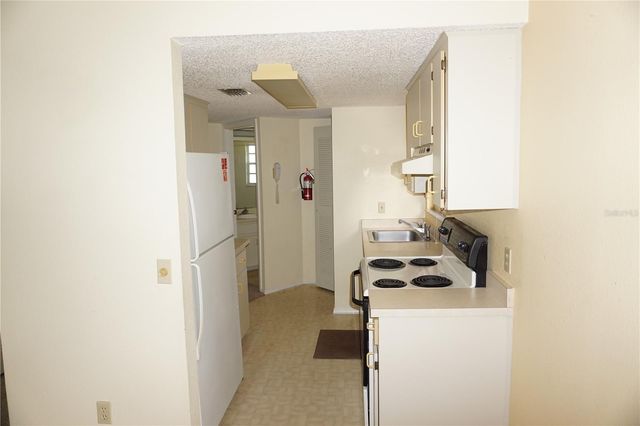 7945 MIDWAY DRIVE TERRACE H201, Ocala, FL 34472