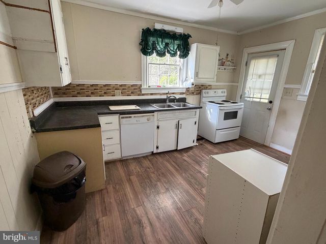 4274 GREEN HEIGHTS LN, King George, VA 22485
