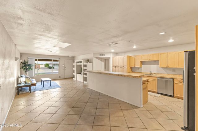 12418 N VISTA GRANDE Court, Sun City, AZ 85351