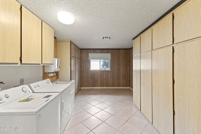 12418 N VISTA GRANDE Court, Sun City, AZ 85351