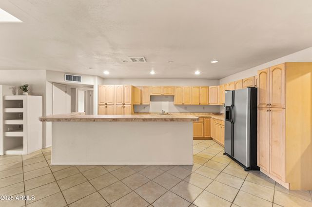12418 N VISTA GRANDE Court, Sun City, AZ 85351