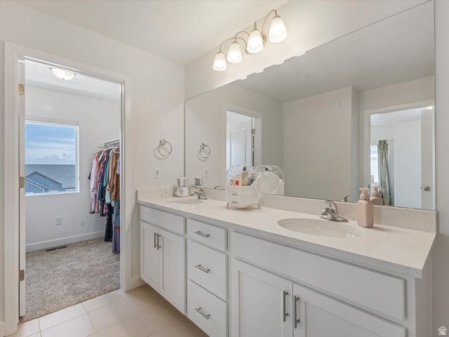 6825 S CLEVER PEAK LN, West Jordan, UT 84081