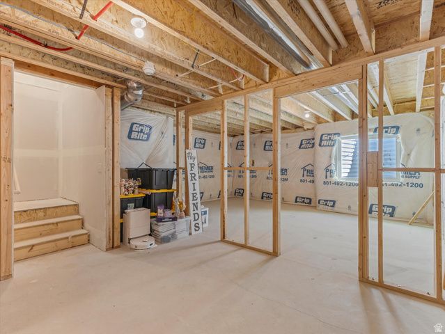 6825 S CLEVER PEAK LN, West Jordan, UT 84081