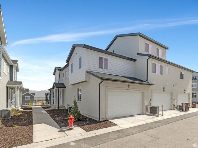6825 S CLEVER PEAK LN, West Jordan, UT 84081