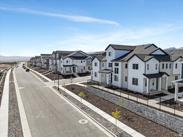 6825 S CLEVER PEAK LN, West Jordan, UT 84081