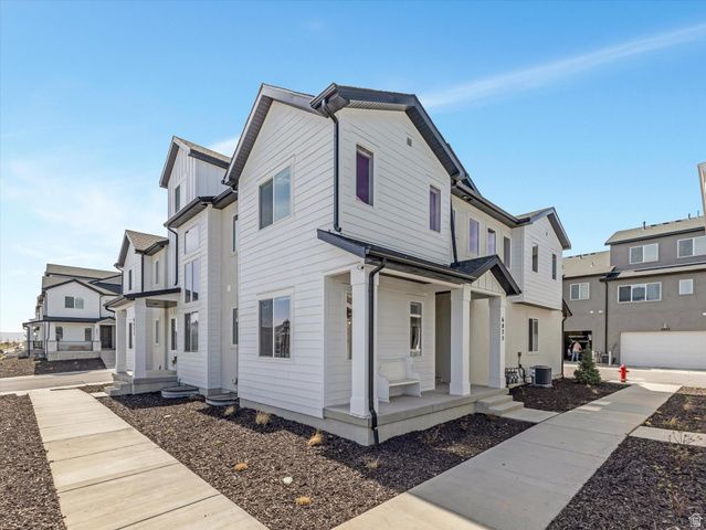 6825 S CLEVER PEAK LN, West Jordan, UT 84081