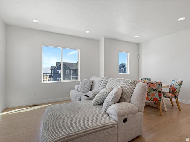 6825 S CLEVER PEAK LN, West Jordan, UT 84081