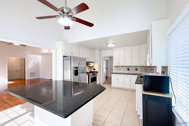 3205 Trenton Place, Decatur, AL 35603