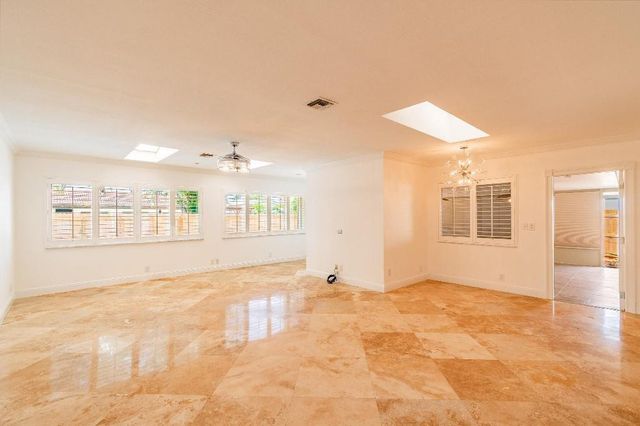 2650 NE 52nd Street, Lighthouse Point, FL 33064