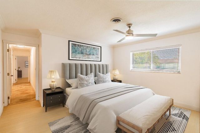 2650 NE 52nd Street, Lighthouse Point, FL 33064