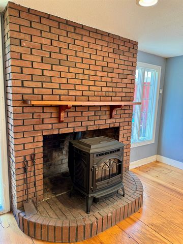 329 Dame Hill Road, Orford, NH 03777