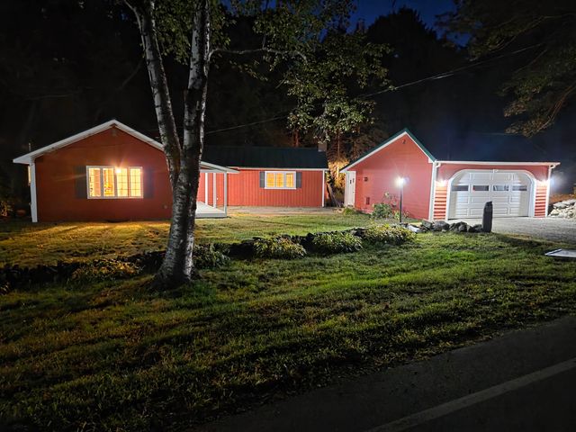 329 Dame Hill Road, Orford, NH 03777