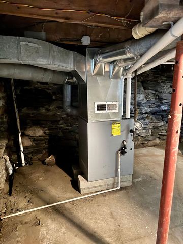 329 Dame Hill Road, Orford, NH 03777