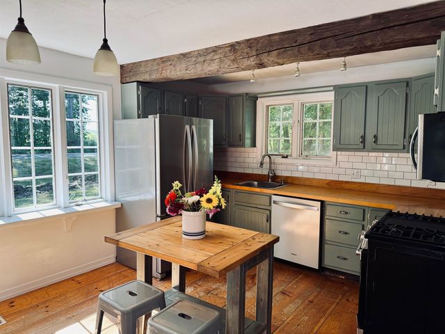 329 Dame Hill Road, Orford, NH 03777