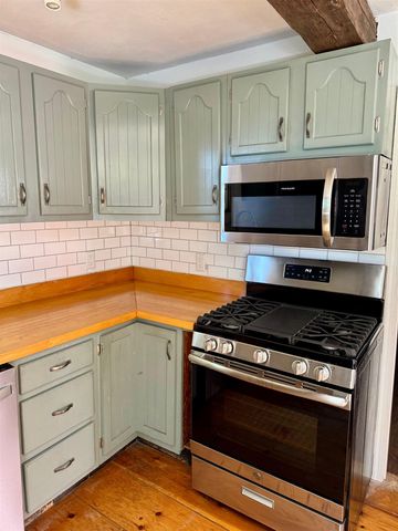 329 Dame Hill Road, Orford, NH 03777